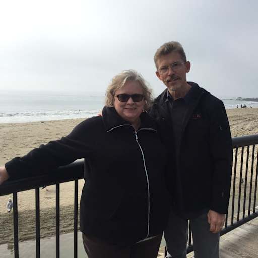 Profile image for pet sitters Tammy & Dan