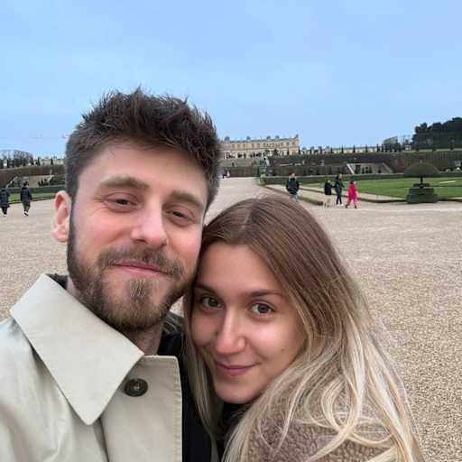 Profile image for pet sitters Sarah & Julien