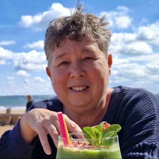 Profile image for pet sitter Corina