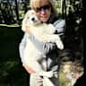 House sit pet parent - Beautiful home with gorgeous natural views from all rooms. Very friendly doggie!
