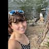 House sit pet parent - Quaint farm style home close 4 blocks from the lightrail with two sweet animals.