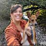 House sit pet parent - Sun-Filled Woodland Home with Sweet Chiweenie Companion