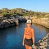 House sit pet parent - One Month stay in Medellin with loved Lala