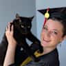 House sit pet parent - Sweet cat in Queen Anne victorian home on historic main street. 2mi from lake.