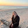 House sit pet parent - Cuddly pup & comfortable Chicago stay in a central location!
