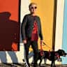 House sit pet parent - Three fun dogs in an inner city house, close to everything in the city centre.