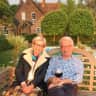 House sit pet parent - Country house with beautiful garden, meadow, pool and chickens.