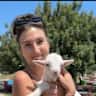 House sit pet parent - Stay in central Old Town with 2 loving kitties & 3 mins walk to the beach!