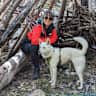 House sit pet parent - 1980s Mountain Getaway with Luxury Amenities and Calm Dog