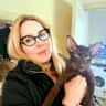 House sit pet parent - Quite, comfortable suburban home with small dog & cat, near public transport.