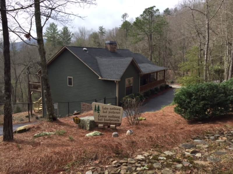 Housesitting assignment in Lakemont, Georgia, United States