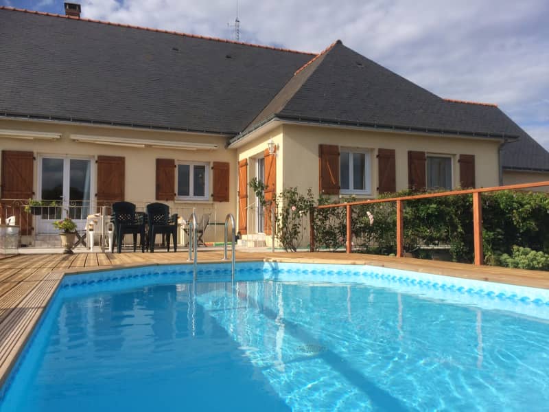 Housesitting assignment in Noyant, France