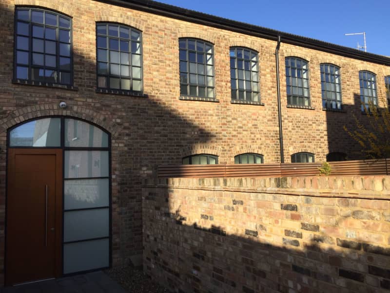 Housesitting assignment in Mile End, United Kingdom