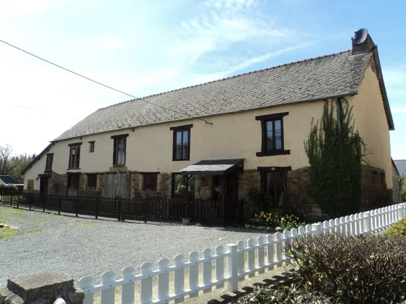 Housesitting assignment in Josselin, France