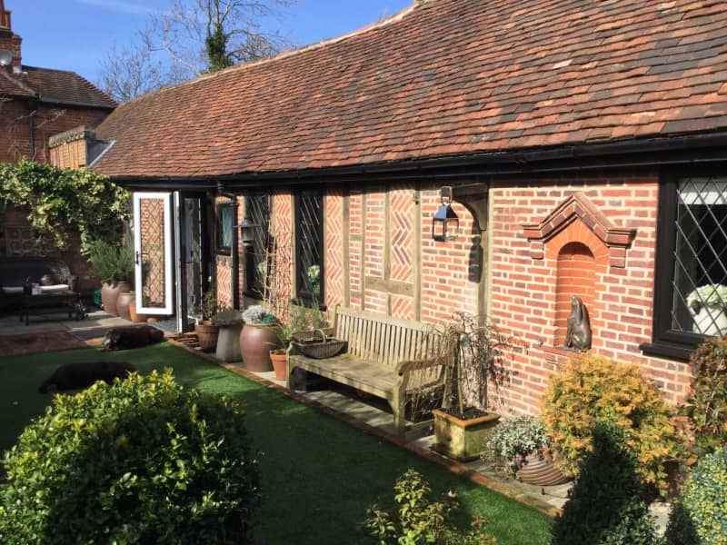Housesitting assignment in Bracknell, United Kingdom