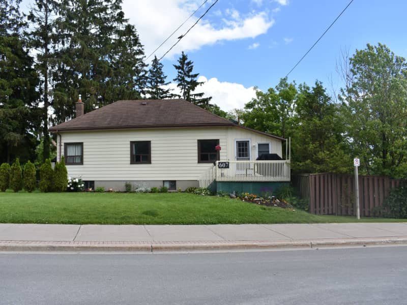 Housesitting assignment in Pickering, Ontario, Canada