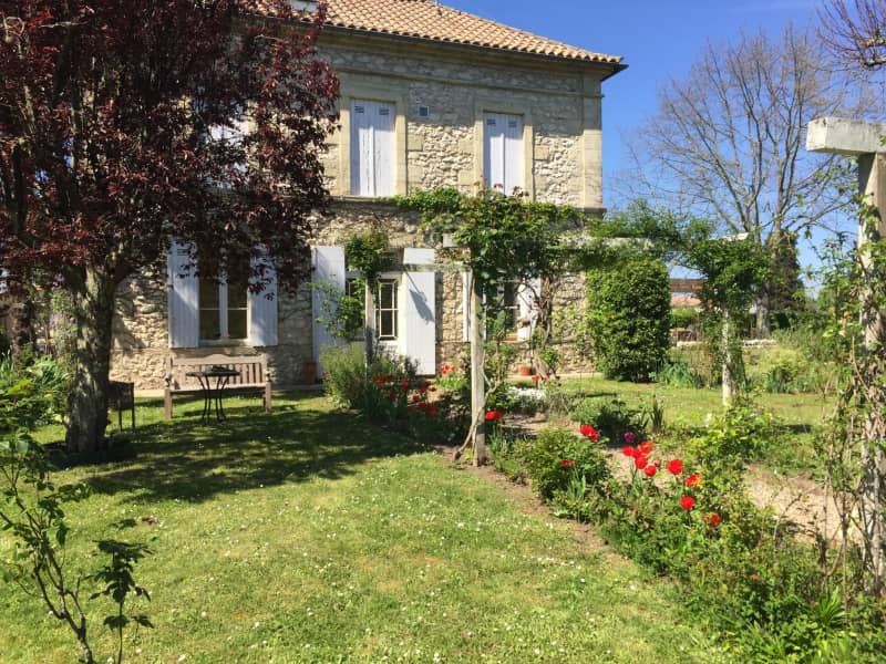 Housesitting assignment in Pessac-sur-Dordogne, France