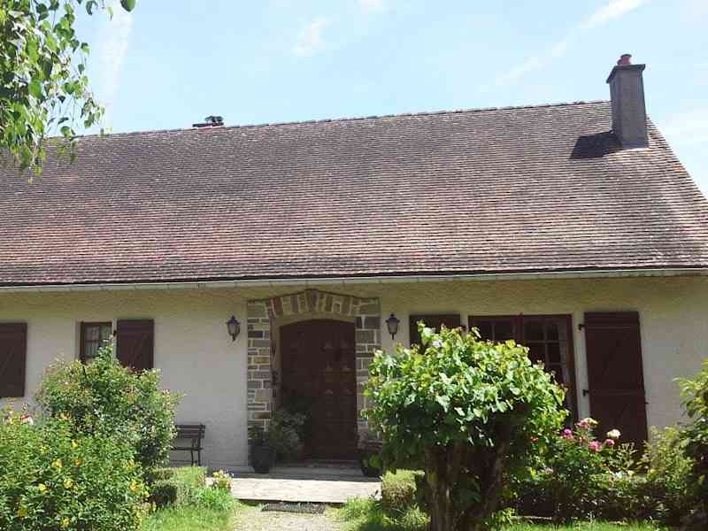 Housesitting assignment in Magnac-Laval, France