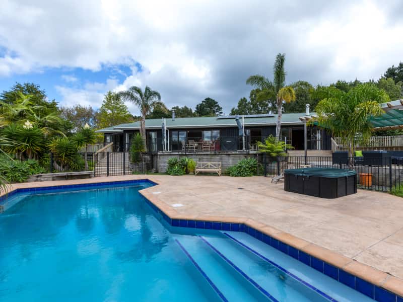 Housesitting assignment in Albany, New Zealand