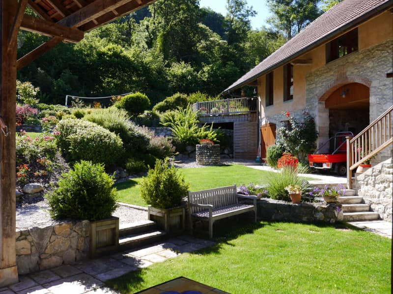 Housesitting assignment in Annecy, France