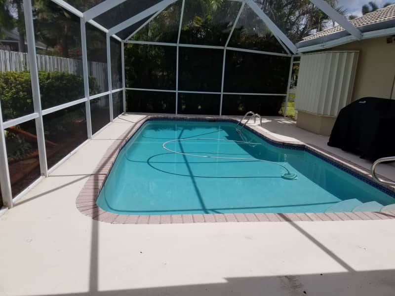 Housesitting assignment in Pembroke Pines, Florida, United States