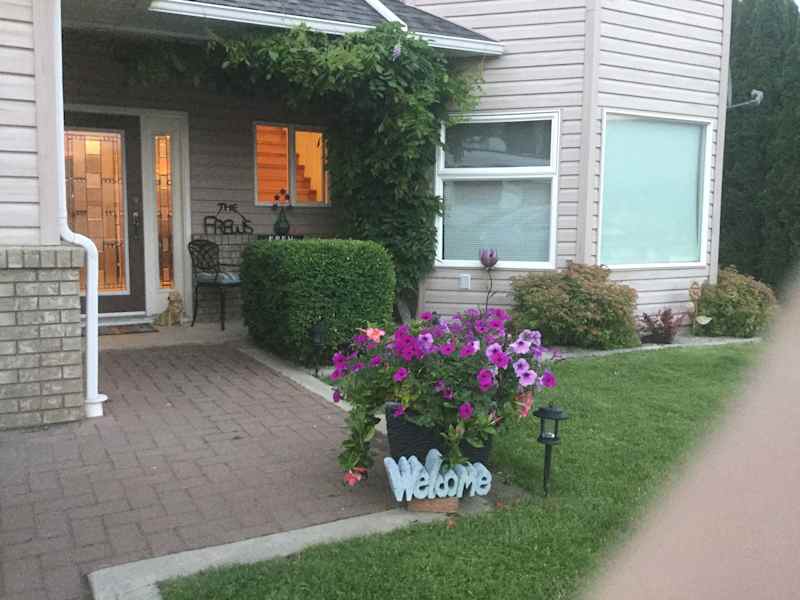 Housesitting assignment in Fruitvale, British Columbia, Canada