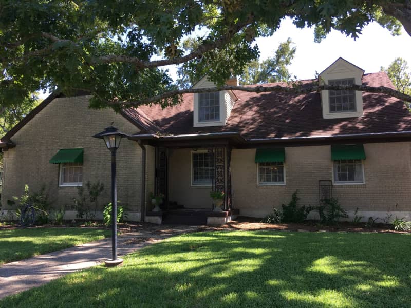 Housesitting assignment in Lockhart, Texas, United States