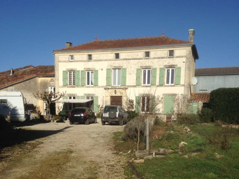 Housesitting assignment in Villiers-Couture, France