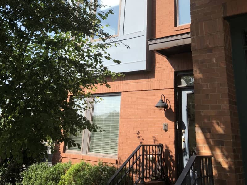 Housesitting assignment in Merrifield, Virginia, United States