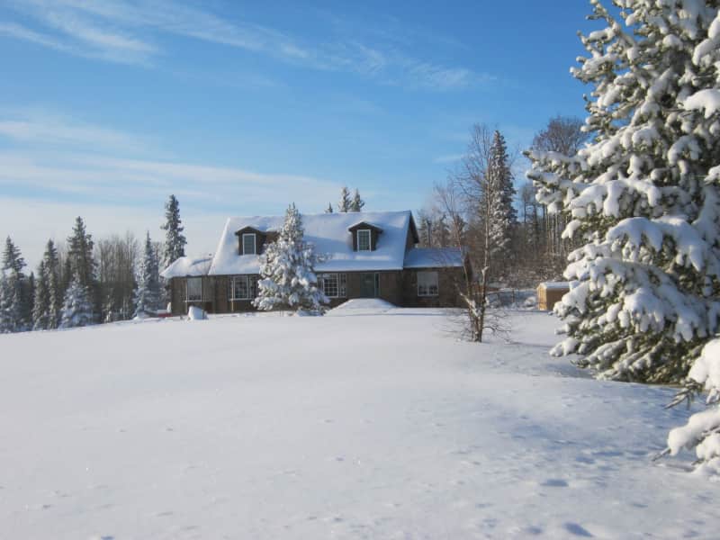 Housesitting assignment in Whitecourt, Alberta, Canada