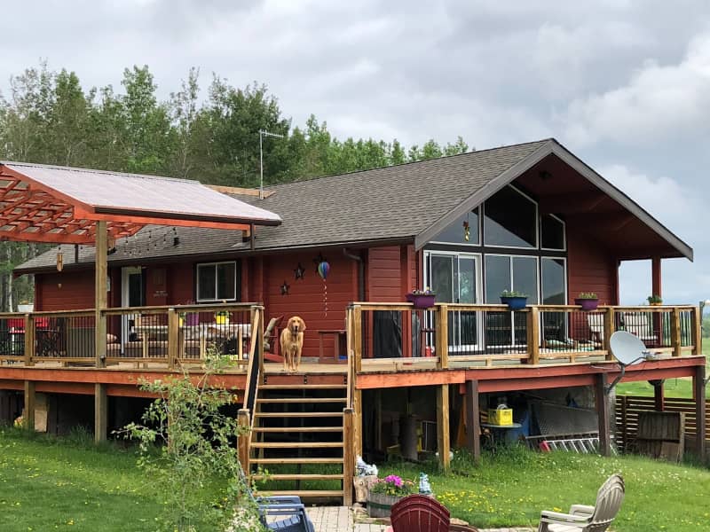 Housesitting assignment in Caroline, Alberta, Canada
