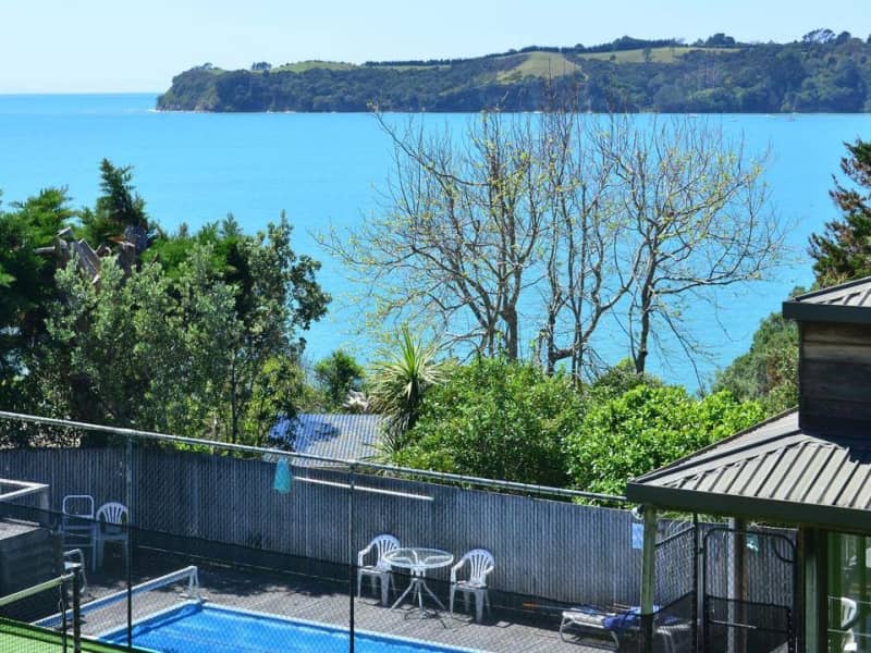 Housesitting assignment in Stanmore Bay, New Zealand