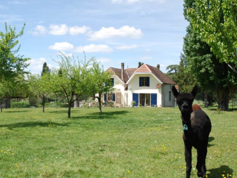 Housesitting assignment in Trémons, France