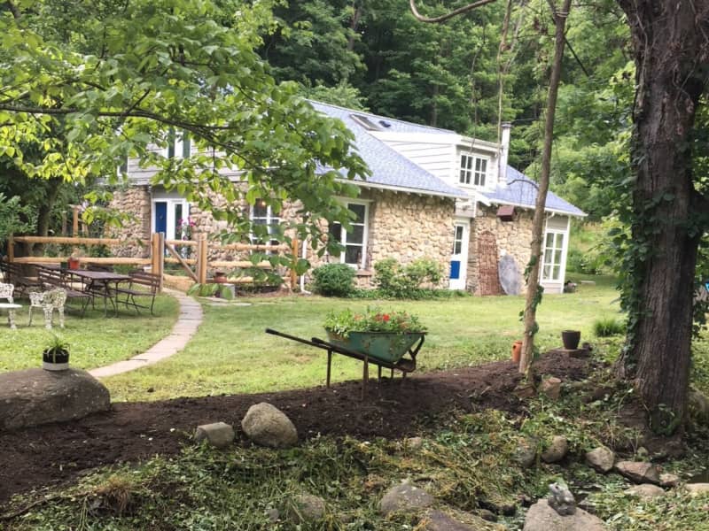 Housesitting assignment in Pomona, New York, United States