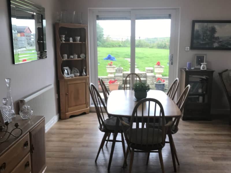 Housesitting assignment in Stalybridge, United Kingdom