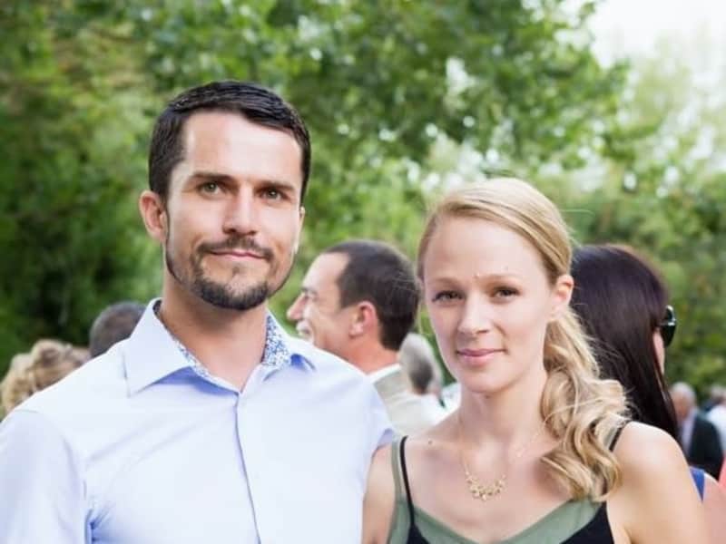 Kara & Mark from Sainte-Foy-la-Grande, France