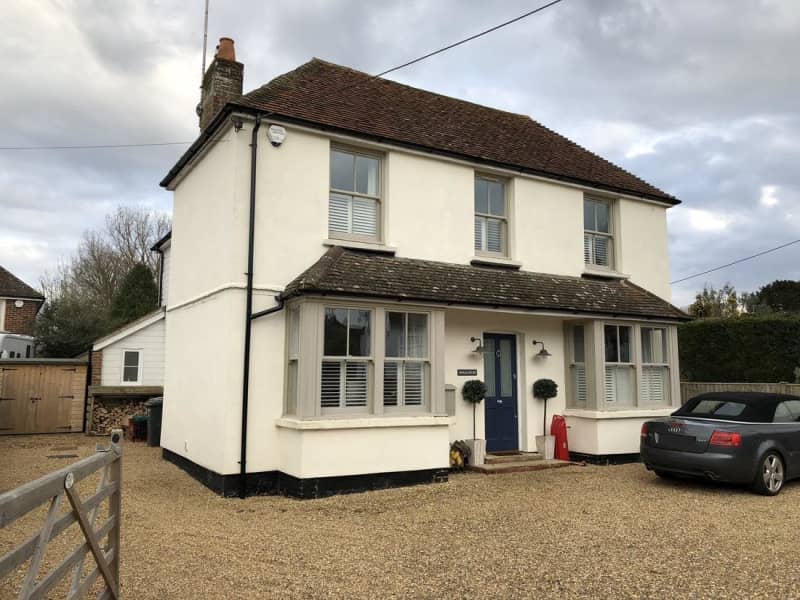 Housesitting assignment in Crondall, United Kingdom