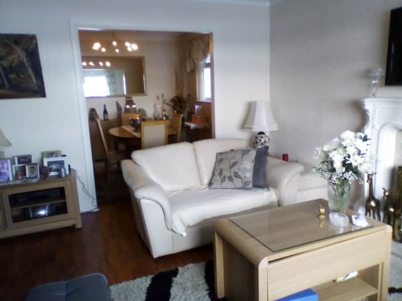 Housesitting assignment in Larkhall, United Kingdom