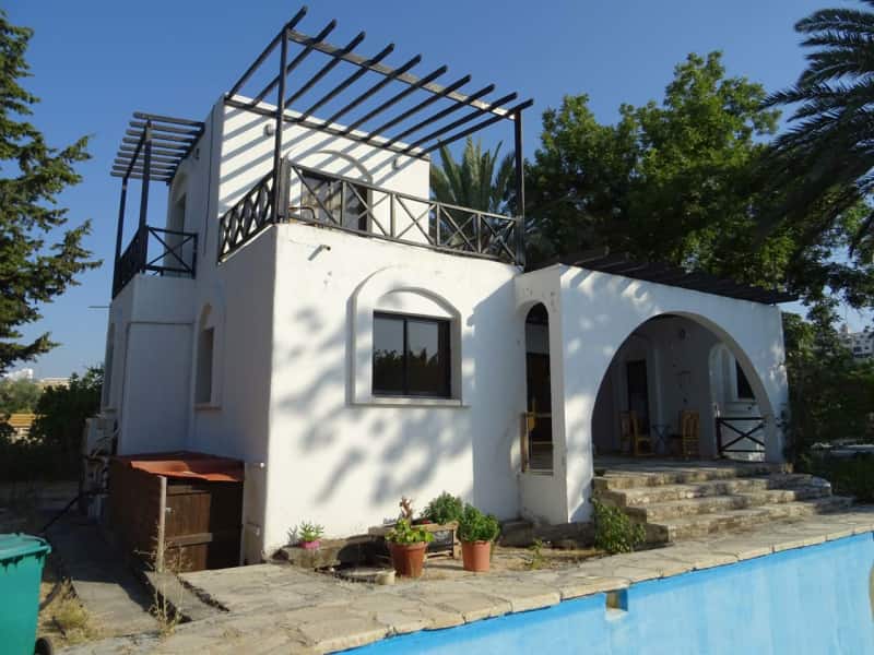 Housesitting assignment in Paphos, Cyprus