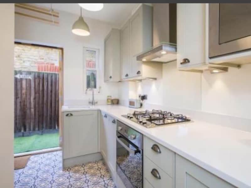 Housesitting assignment in Southfields, United Kingdom