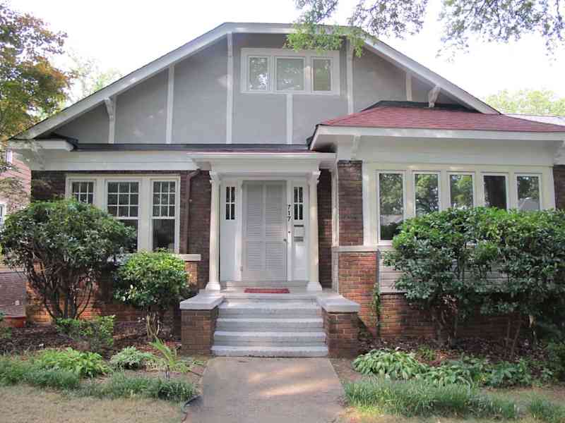 Housesitting assignment in Charlotte, North Carolina, United States