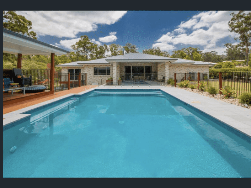 Housesitting assignment in Pine Mountain, Queensland, Australia