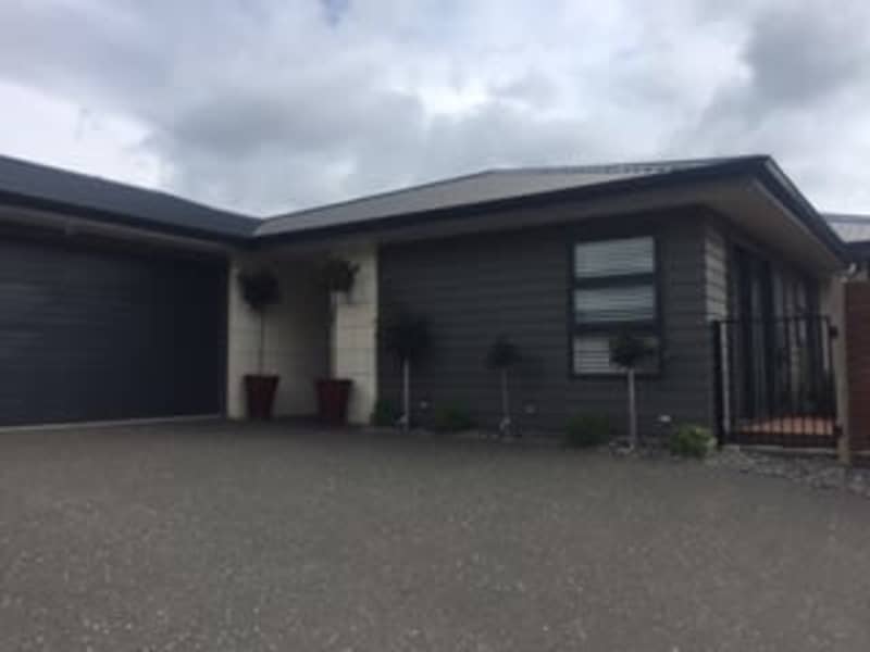 Housesitting assignment in Paraparaumu, New Zealand