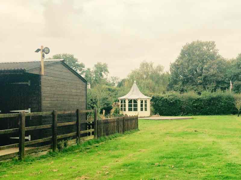 Housesitting assignment in Wisborough Green, United Kingdom