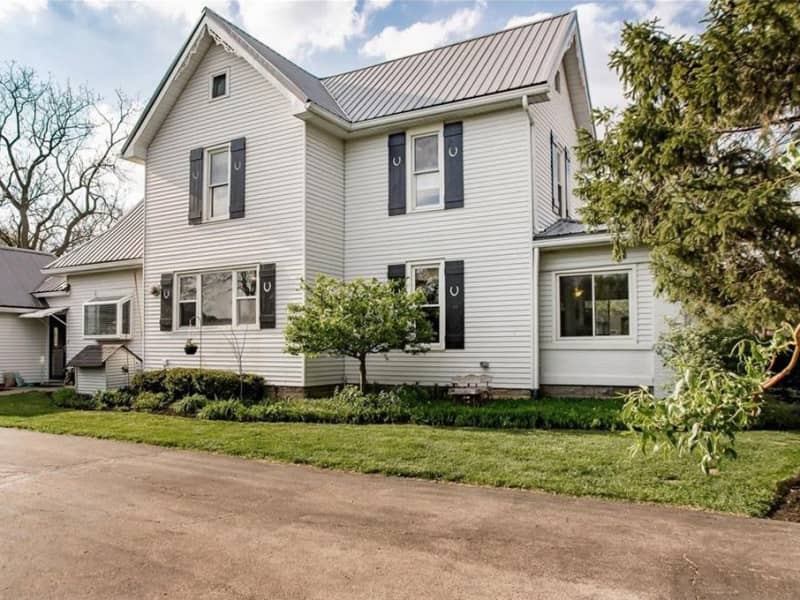Housesitting assignment in Whitestown, Indiana, United States