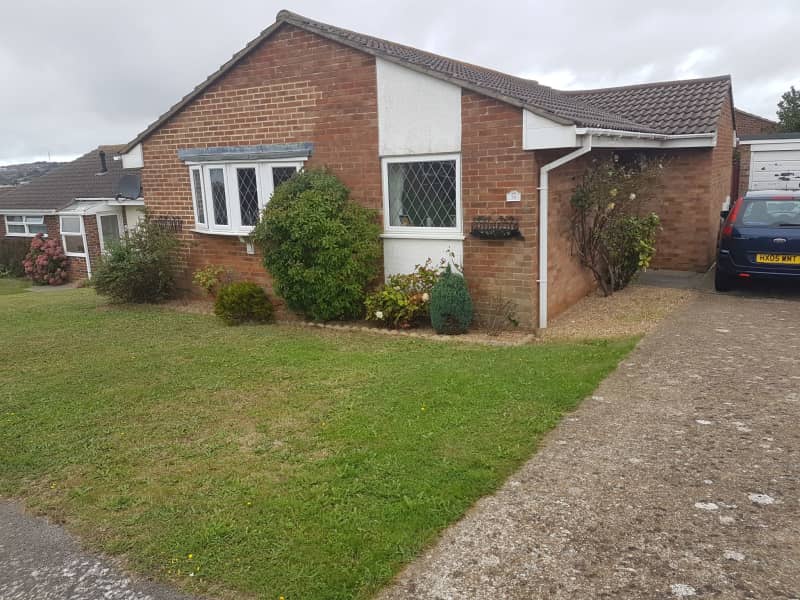 Housesitting assignment in Seaford, United Kingdom