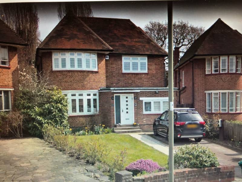 Housesitting assignment in Finchley, United Kingdom