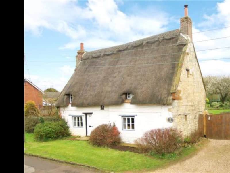 Housesitting assignment in Tingewick, United Kingdom