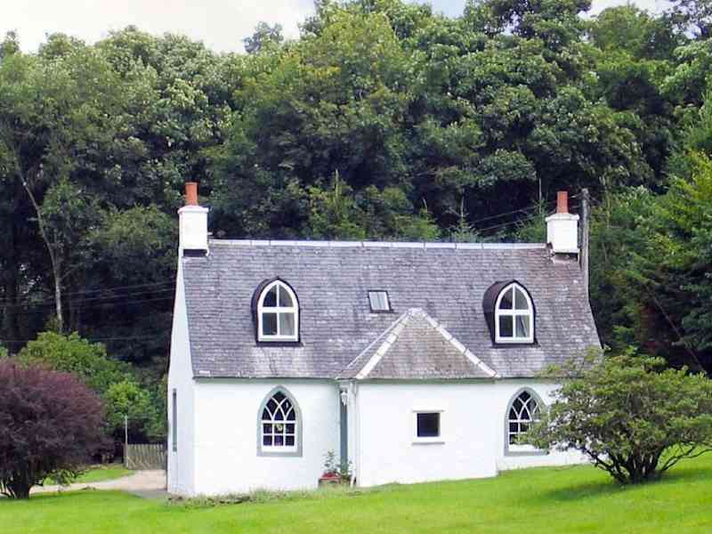 Housesitting assignment in Dalry, United Kingdom