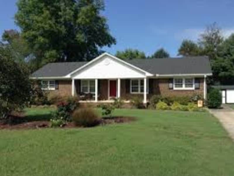 Housesitting assignment in Graham, North Carolina, United States